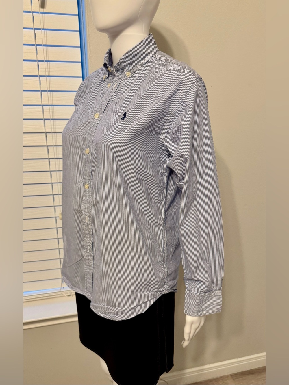 Ralph Lauren striped cotton shirt with a relaxed fit and signature logo. Based - Picture 6 of 16